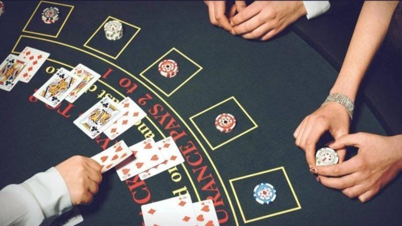 Chơi bài Blackjack hiện có ở nền tảng trực tuyến
